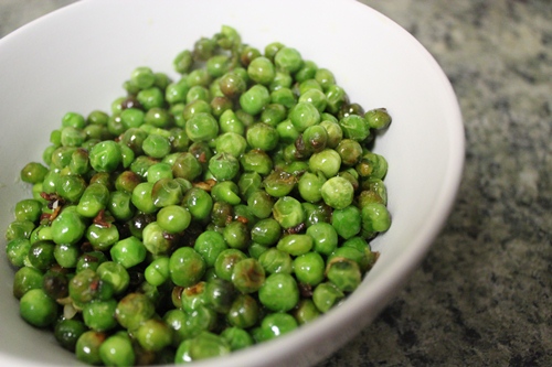 slow-cooked peas in butter and garlic | Veggie Mama